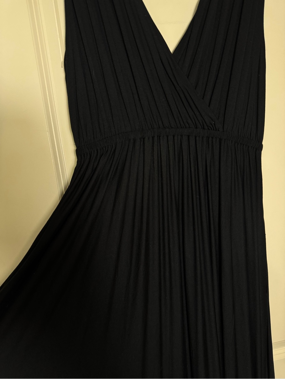 Banana Republic GODDESS MAXI DRESS Sleeveless Pleated Maxi Dress S black - Picture 6 of 8